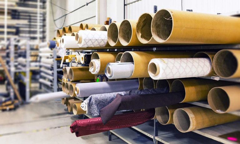 co zrobić ze zużytymi ubraniami tekstyliami recykling utylizacja