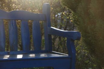 Jak odnowić stare meble?