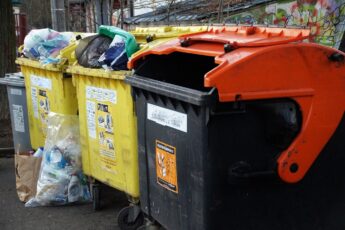 Dlaczego warto segregować śmieci? Zalety segregacji śmieci